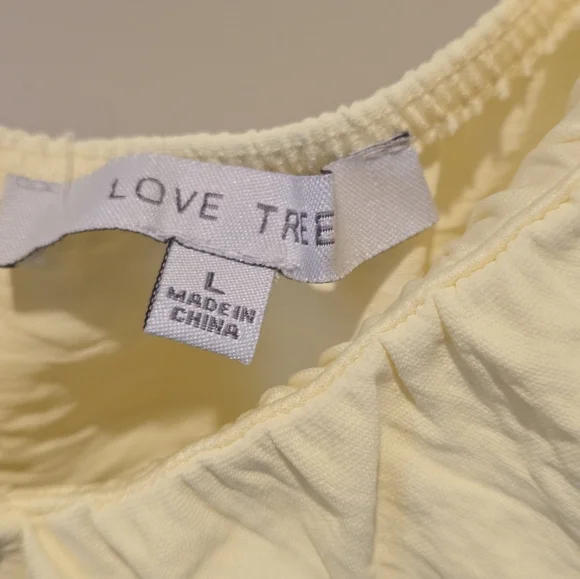 Elegant Yellow Puff Sleeve Dress - Picture 3 of 3